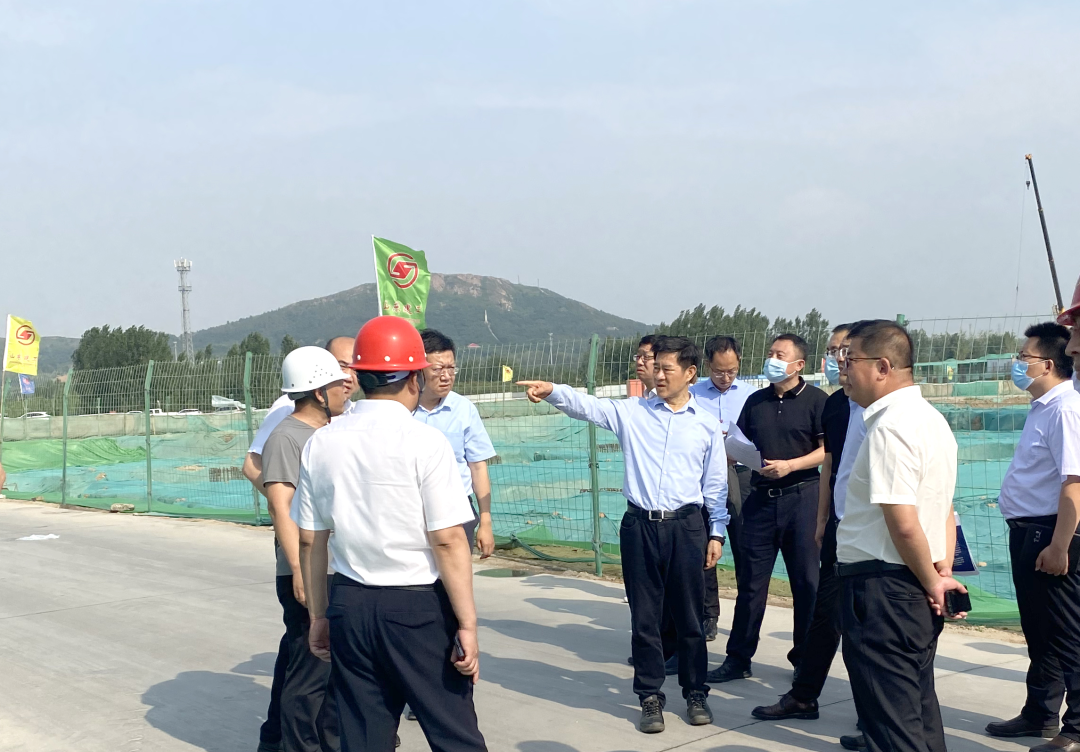 淄博高新区管委会主任魏玉蛟来齐鲁储能谷·固态锂电池产业园区视察